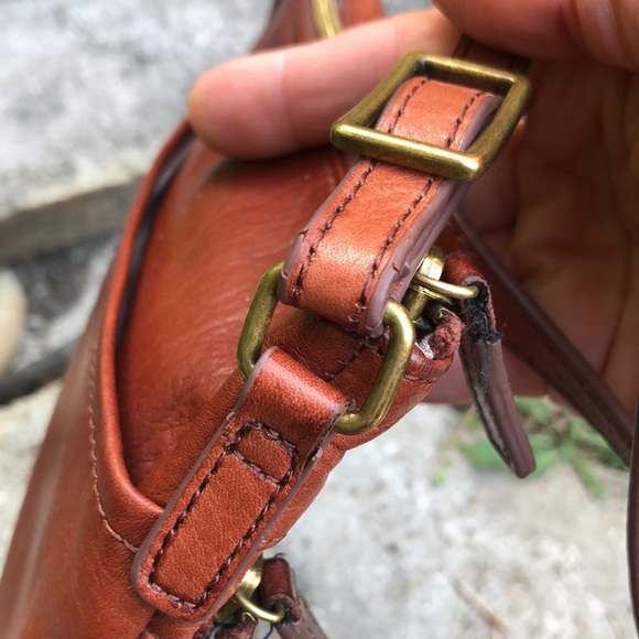 Margot Leather Crossbody-Brown-10x8-Multi Compartment-Zip Top Closure-GUC - Picture 10 of 17